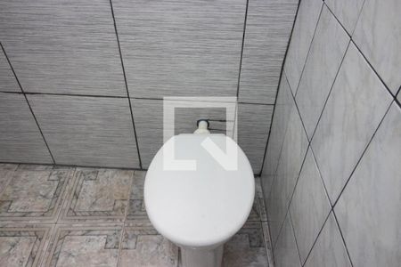 Casa para alugar com 60m², 1 quarto e sem vaga Casa para alugar com 60m², 1 quarto e sem vagaBanheiro