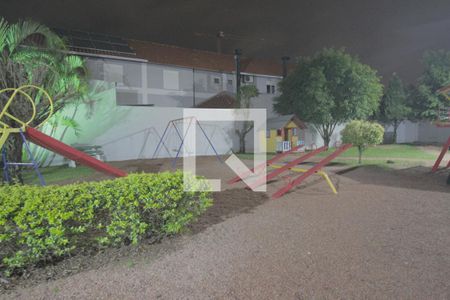 Casa de condomínio à venda com 88m², 4 quartos e 2 vagasÁrea comum - Playground