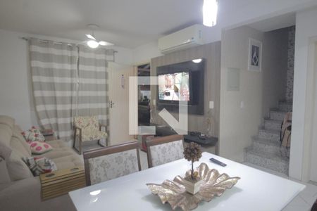 Sala de casa de condomínio à venda com 4 quartos, 88m² em Bairro Fátima, Canoas