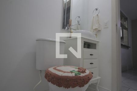 Casa de condomínio à venda com 88m², 4 quartos e 2 vagasBanheiro 2