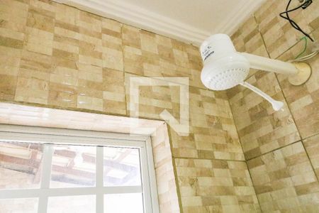 Casa à venda com 70m², 2 quartos e 1 vaga Casa à venda com 70m², 2 quartos e 1 vagaBanheiro