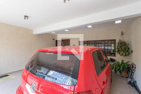 Casa à venda com 300m², 4 quartos e 2 vagas Casa à venda com 300m², 4 quartos e 2 vagasGaragem