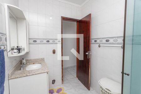 Casa à venda com 300m², 4 quartos e 2 vagas Casa à venda com 300m², 4 quartos e 2 vagasBanheiro 1