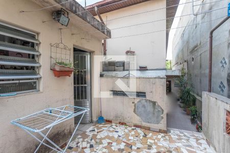 Casa à venda com 300m², 4 quartos e 2 vagas Casa à venda com 300m², 4 quartos e 2 vagasÁrea de serviço