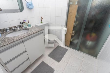 Casa à venda com 300m², 4 quartos e 2 vagas Casa à venda com 300m², 4 quartos e 2 vagasBanheiro 2