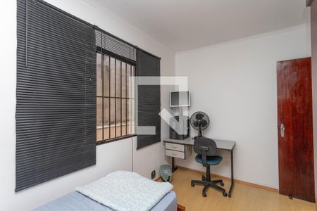 Casa à venda com 300m², 4 quartos e 2 vagas Casa à venda com 300m², 4 quartos e 2 vagasQuarto 3