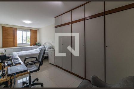 Apartamento à venda com 340m², 3 quartos e 4 vagasSuíte 3