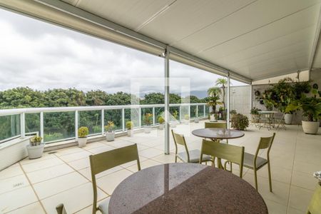 Apartamento à venda com 340m², 3 quartos e 4 vagasVaranda