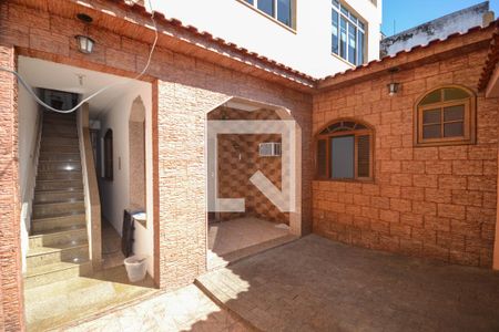 Casa para alugar com 78m², 2 quartos e 1 vaga Casa para alugar com 78m², 2 quartos e 1 vagaQuintal
