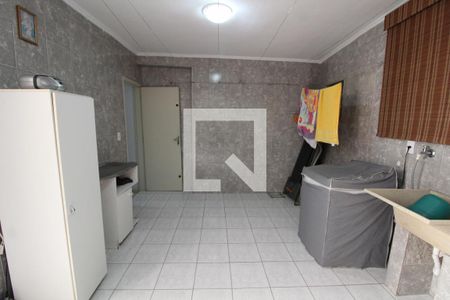 Casa à venda com 261m², 6 quartos e 1 vagaÁrea de Serviço