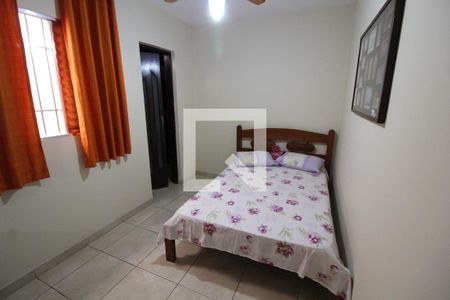 Quarto 2 de casa à venda com 6 quartos, 261m² em Vila Antonieta, São Paulo