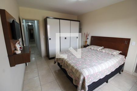 Suíte de casa à venda com 6 quartos, 261m² em Vila Antonieta, São Paulo