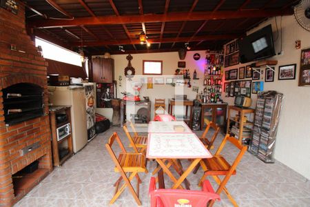 Casa à venda com 261m², 6 quartos e 1 vagaChurrasqueira