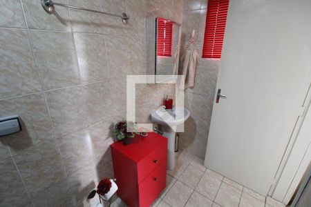 Banheiro da Suíte de casa à venda com 6 quartos, 261m² em Vila Antonieta, São Paulo