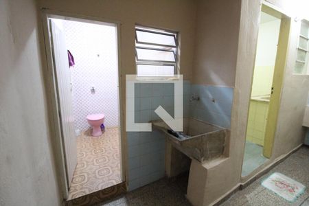 Casa à venda com 261m², 6 quartos e 1 vagaÁrea de Serviço 2