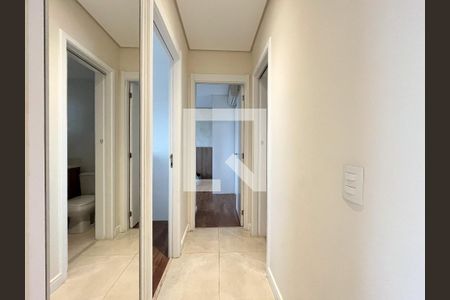 Corredor de apartamento para alugar com 2 quartos, 70m² em Vila Guarani (z Sul), São Paulo