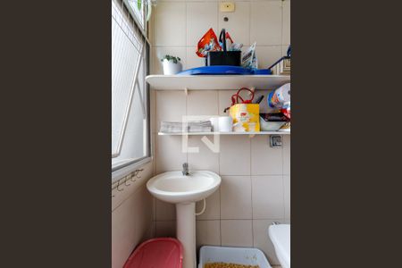 Apartamento à venda com 79m², 2 quartos e 1 vagaBanheiro de Serviço