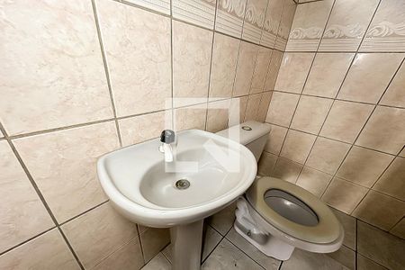 Casa para alugar com 168m², 5 quartos e 2 vagasBanheiro 1