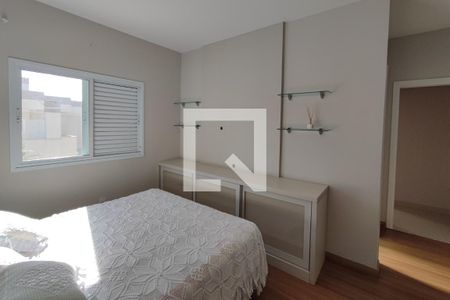 Casa de condomínio à venda com 290m², 4 quartos e 4 vagasQuarto Suíte 2