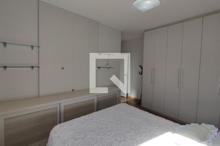 Casa de condomínio à venda com 290m², 4 quartos e 4 vagasQuarto Suíte 2