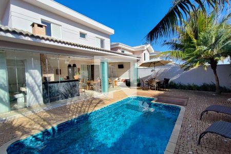 Casa de condomínio à venda com 290m², 4 quartos e 4 vagasPiscina