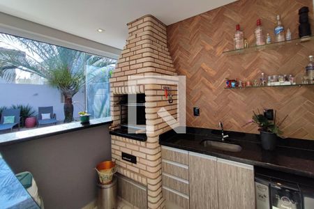 Casa de condomínio à venda com 290m², 4 quartos e 4 vagasÁrea gourmet