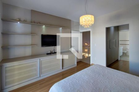 Casa de condomínio à venda com 290m², 4 quartos e 4 vagasQuarto Suíte Master