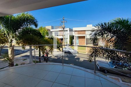 Casa de condomínio à venda com 290m², 4 quartos e 4 vagasVaranda Suíte Master