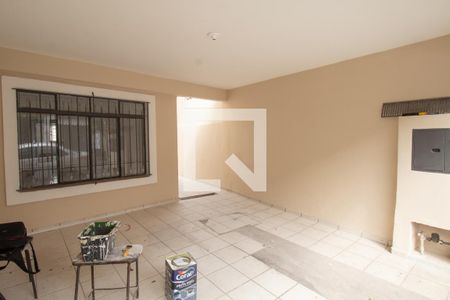 Casa para alugar com 130m², 3 quartos e 1 vaga Casa para alugar com 130m², 3 quartos e 1 vagaAmpla garagem