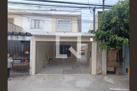 Fachada de casa para alugar com 3 quartos, 130m² em Capão do Embira, São Paulo