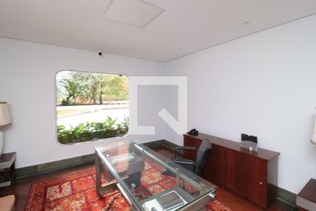 Apartamento à venda com 240m², 5 quartos e 3 vagas Apartamento à venda com 240m², 5 quartos e 3 vagasHall social