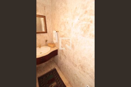 Lavabo de apartamento à venda com 5 quartos, 240m² em Chácara Itaim, São Paulo