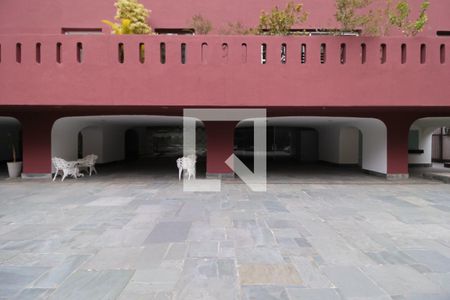 Apartamento à venda com 240m², 5 quartos e 3 vagas Apartamento à venda com 240m², 5 quartos e 3 vagasÁrea comum