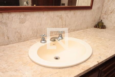 Apartamento à venda com 240m², 5 quartos e 3 vagas Apartamento à venda com 240m², 5 quartos e 3 vagasBanheiro da Suíte - Torneira