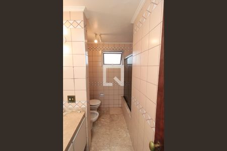 Apartamento à venda com 240m², 5 quartos e 3 vagas Apartamento à venda com 240m², 5 quartos e 3 vagasBanheiro