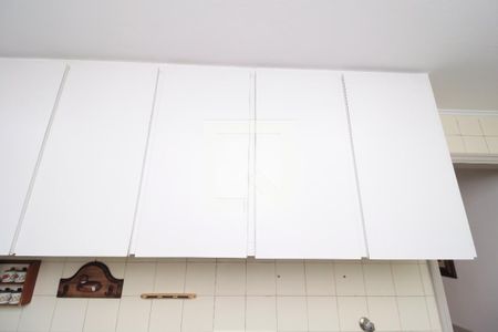 Apartamento à venda com 240m², 5 quartos e 3 vagas Apartamento à venda com 240m², 5 quartos e 3 vagasCozinha - Armários