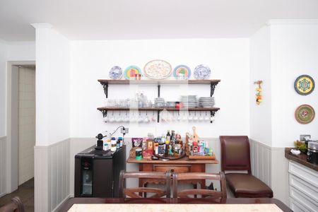 Apartamento à venda com 240m², 5 quartos e 3 vagas Apartamento à venda com 240m², 5 quartos e 3 vagasCozinha - Sala de Jantar