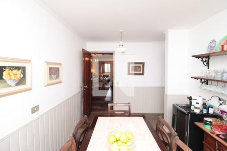 Apartamento à venda com 240m², 5 quartos e 3 vagas Apartamento à venda com 240m², 5 quartos e 3 vagasCozinha - Sala de Jantar