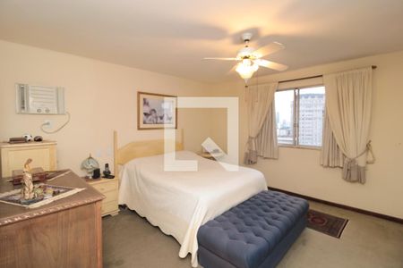 Apartamento à venda com 240m², 5 quartos e 3 vagas Apartamento à venda com 240m², 5 quartos e 3 vagasSuíte