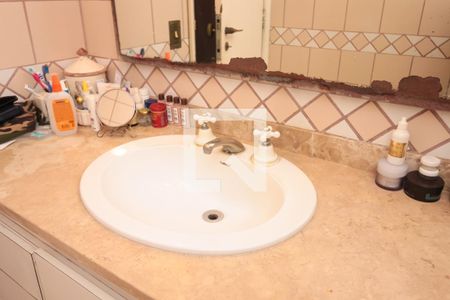 Apartamento à venda com 240m², 5 quartos e 3 vagas Apartamento à venda com 240m², 5 quartos e 3 vagasBanheiro - torneira