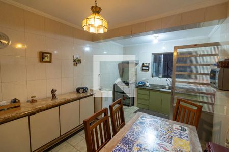 Casa à venda com 205m², 3 quartos e 2 vagasCozinha