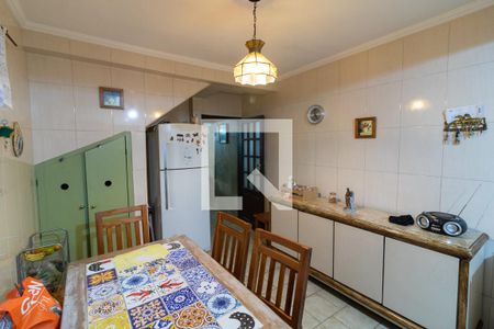 Casa à venda com 205m², 3 quartos e 2 vagasCozinha