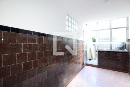 Apartamento para alugar com 70m², 2 quartos e sem vagaÁrea de Serviço