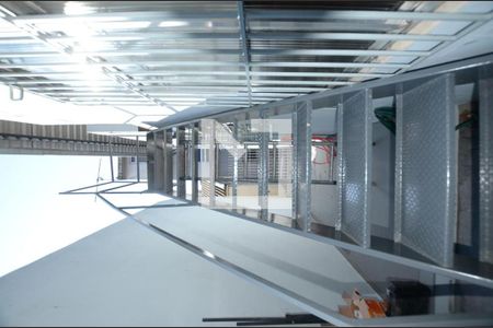 Apartamento para alugar com 70m², 2 quartos e sem vagaescada do Terraço