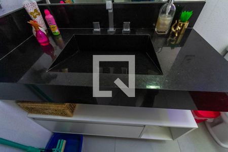 Casa à venda com 258m², 3 quartos e 4 vagasBanheiro Social