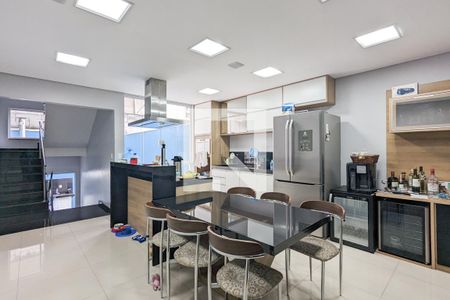 Casa à venda com 258m², 3 quartos e 4 vagasCozinha