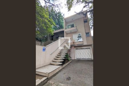 Casa à venda com 258m², 3 quartos e 4 vagasFachada