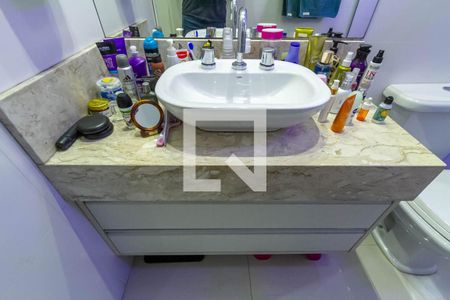 Casa à venda com 258m², 3 quartos e 4 vagasBanheiro da Suíte