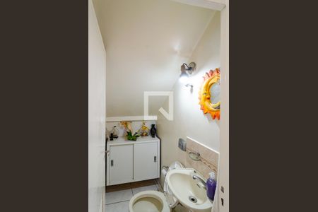 Lavabo de casa para alugar com 2 quartos, 96m² em Vila Alexandria, São Paulo