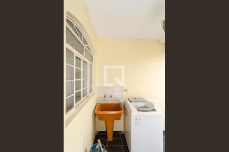 Casa para alugar com 96m², 2 quartos e 1 vaga Casa para alugar com 96m², 2 quartos e 1 vagaLavanderia